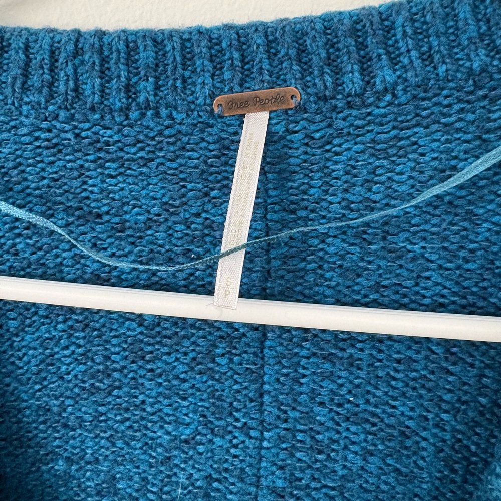 Free People Brookside Knitted Oversized Tunic Sweater in Halcyon Blue Size Small - Picture 6 of 9